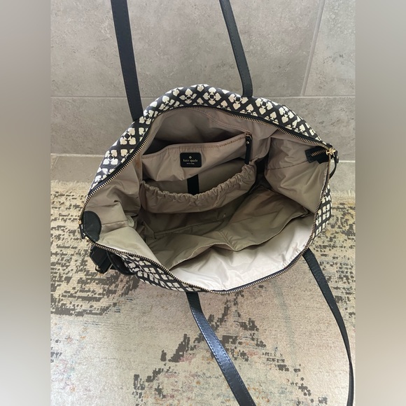 Kate Spade Large Diaper bag/ baby bag - Picture 7 of 11